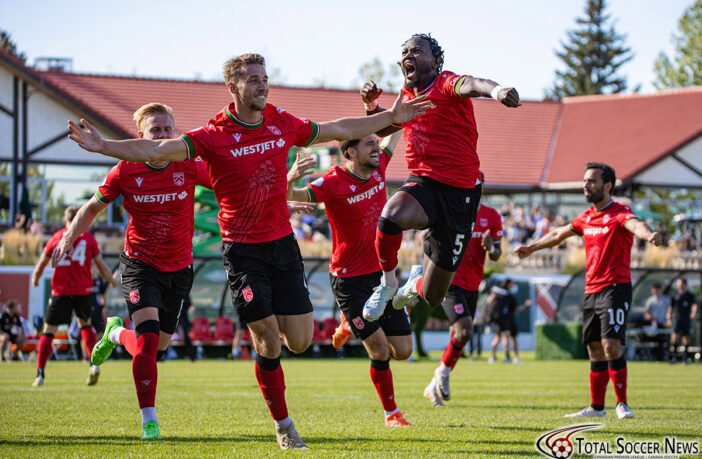 Daan Klomp, Cavalry FC, Canadian Premier League